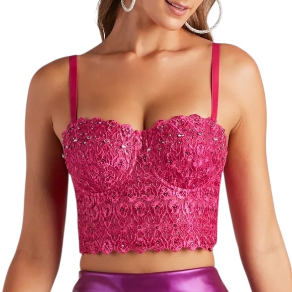 WINDSOR Reigning Lace Bustier Top in fuchsia - Picture 1 of 4